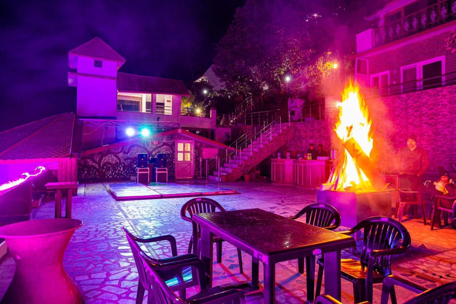 Blue Pine Resort Lansdowne Zewnętrze zdjęcie